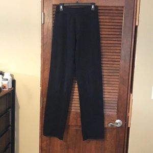 Men’s Lululemon sweat pants. Black medium to large